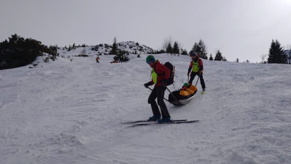 Kandydaci na ratowników TOPR szkolą się na Kasprowym Wierchu.